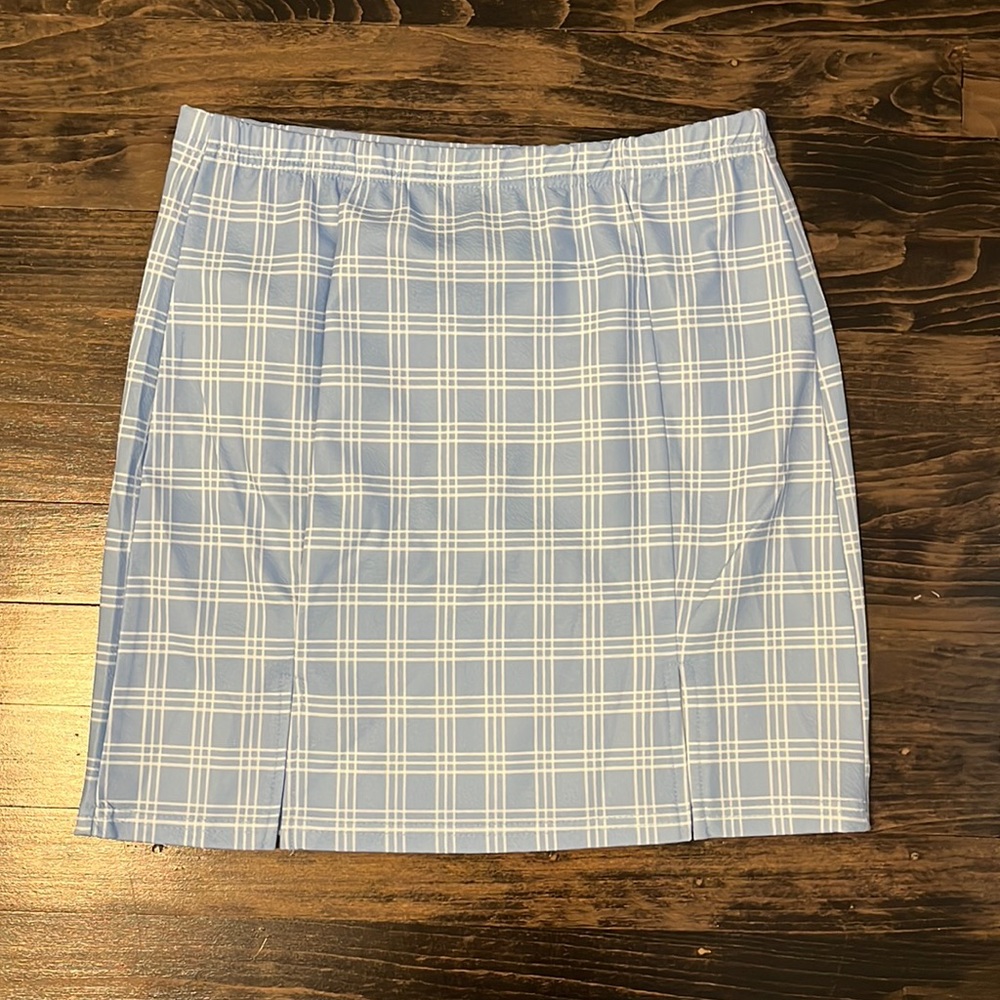 A blue and white mini/pencil skirt from shein. Size medium, US 6.